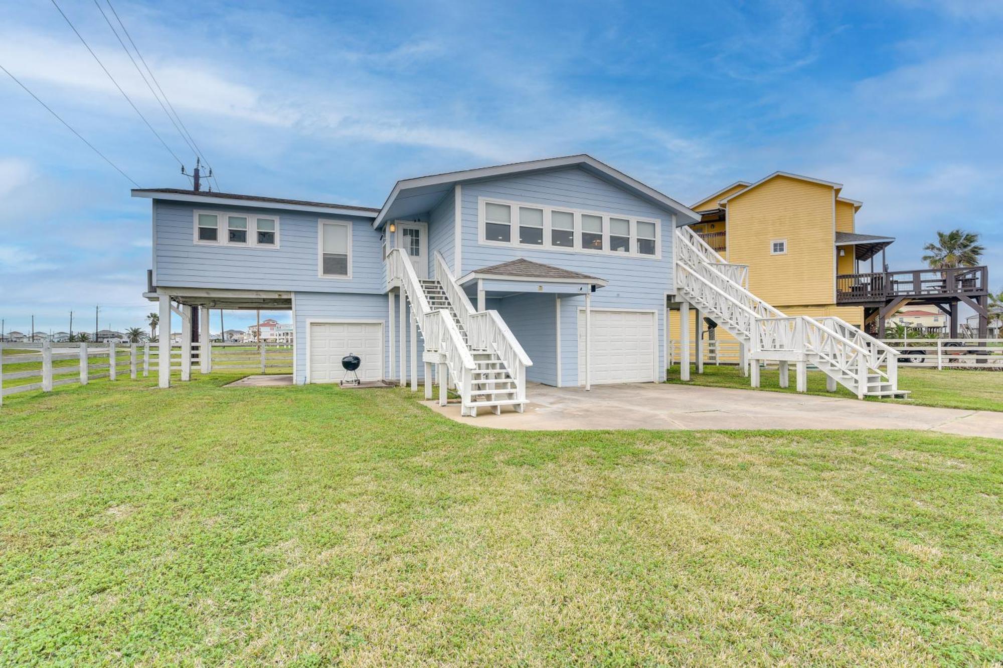 Modern Freeport Home Short Walk To Surfside Beach Exterior photo