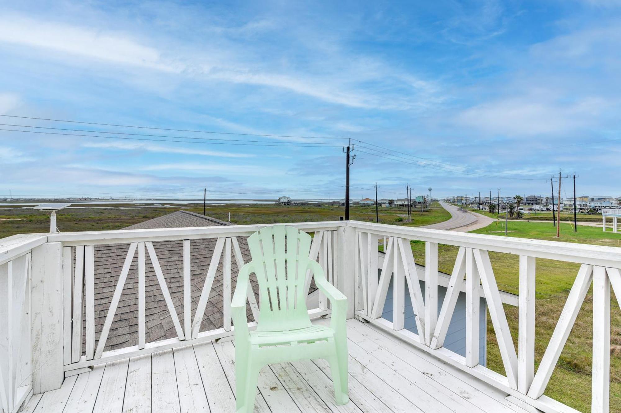 Modern Freeport Home Short Walk To Surfside Beach Exterior photo