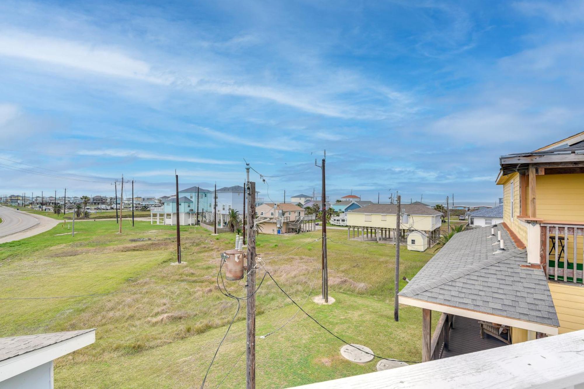 Modern Freeport Home Short Walk To Surfside Beach Exterior photo